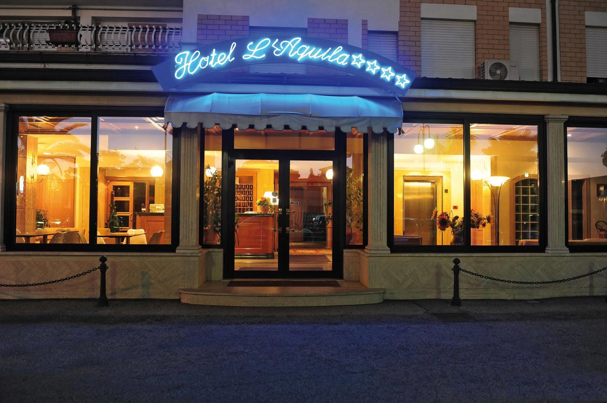 Hotel L'Aquila Pomezia Exterior photo